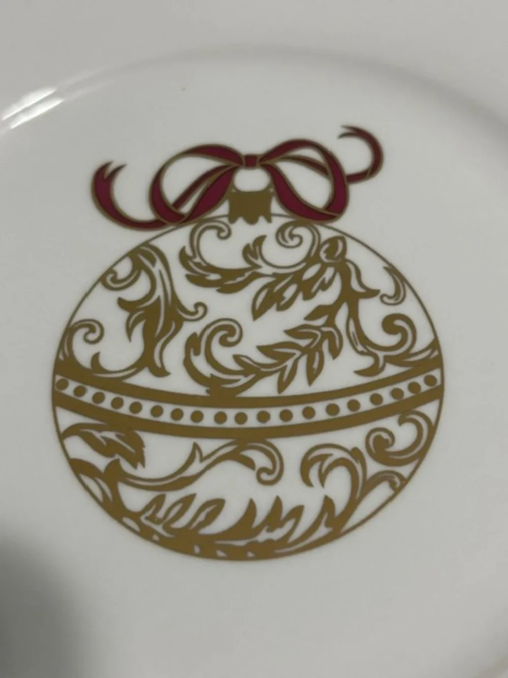 Pier One Ornament Dessert Plates 7.5” Gold Trim Set of 8